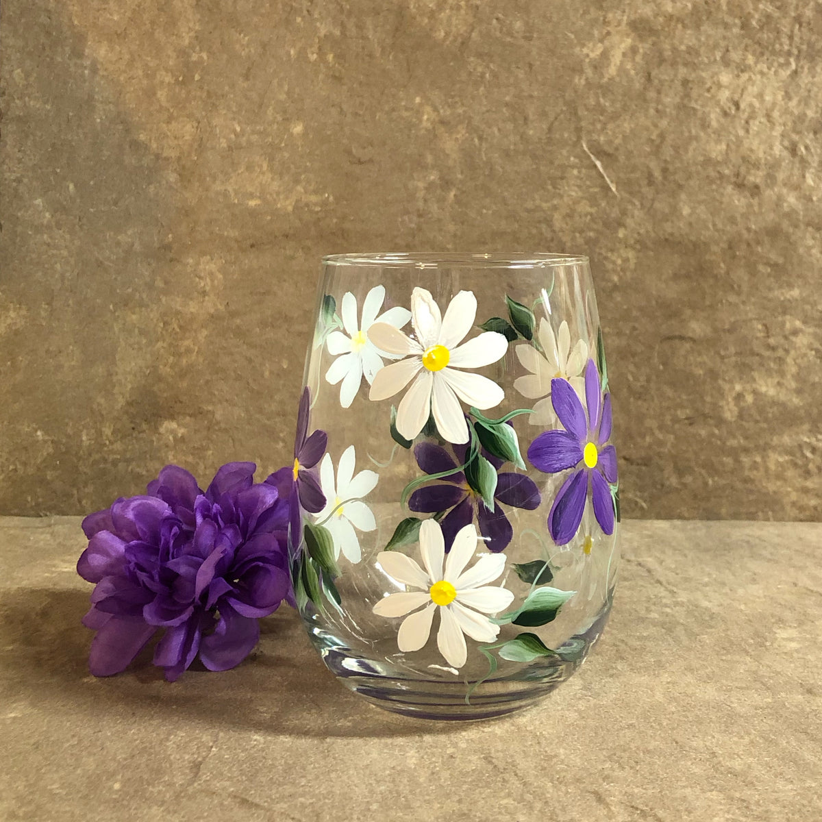Purple and White Daisy Stemless Wine Glass (Single Glass)
