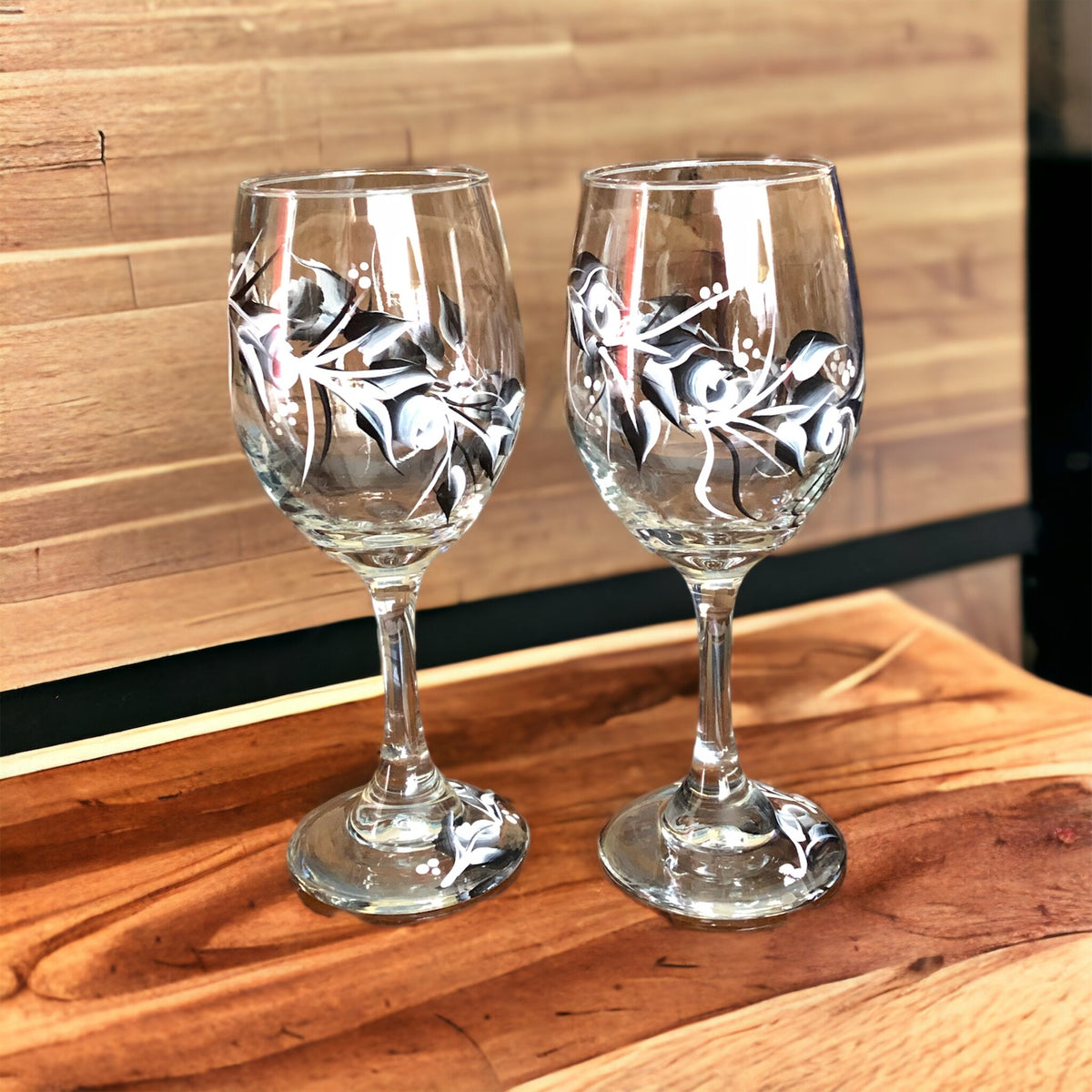 Black and White Rosebuds Wine Glasses (Set of 2)